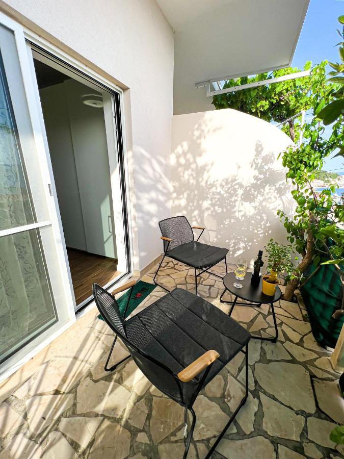 San-Studio Apartment Dugi Rat Exterior photo