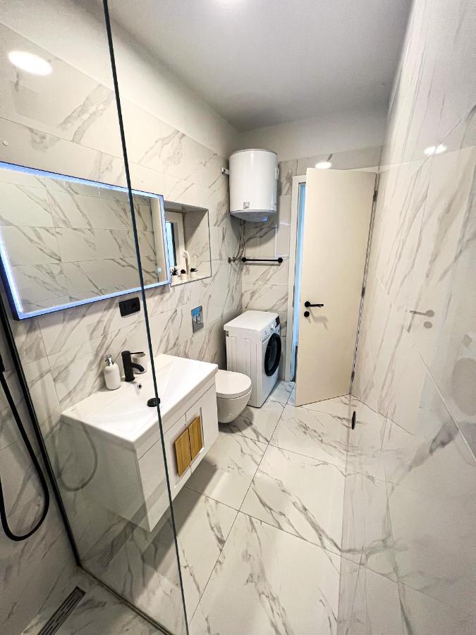 San-Studio Apartment Dugi Rat Exterior photo